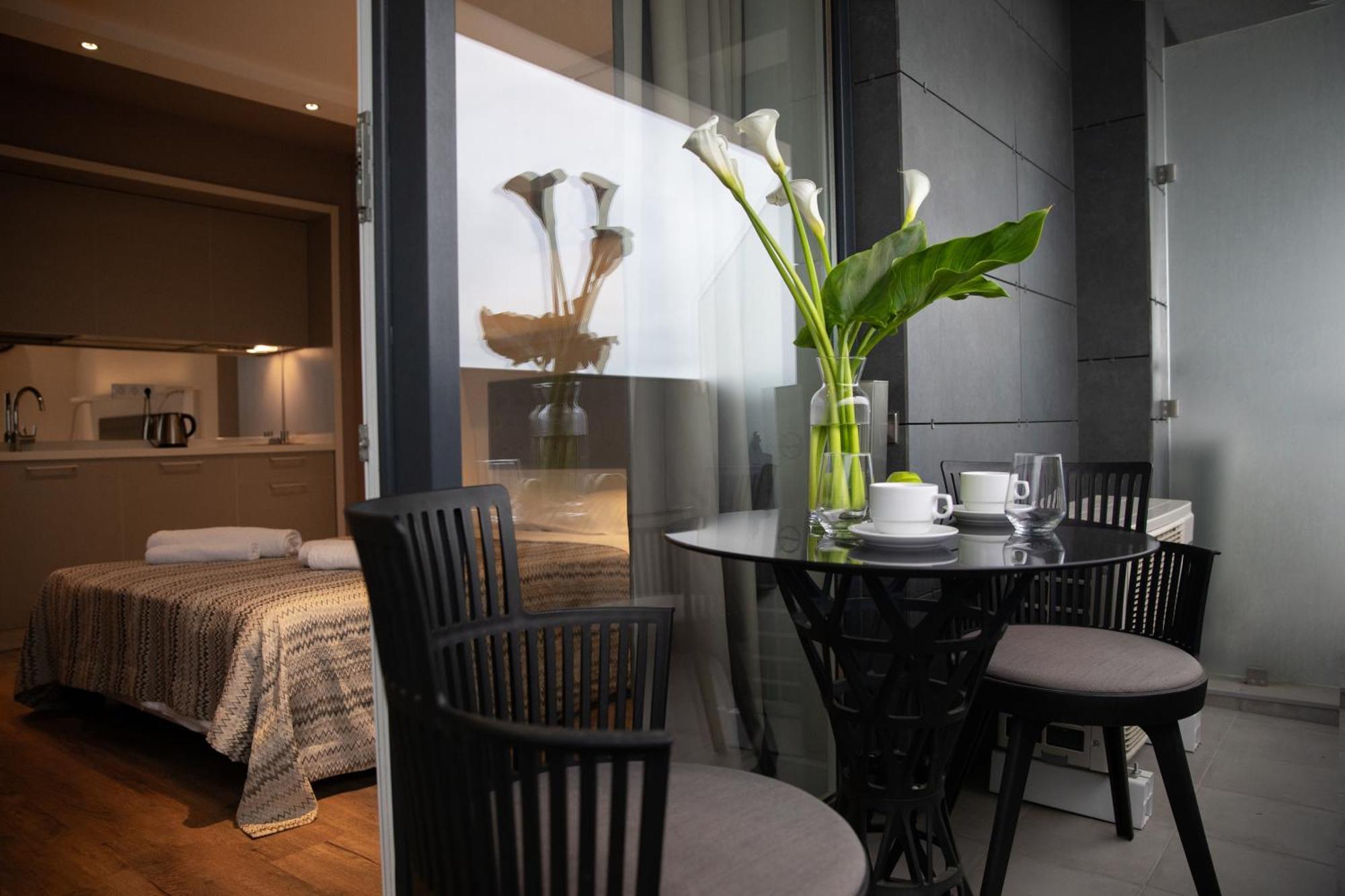 Onyx Palace Delux Batumi Exterior photo