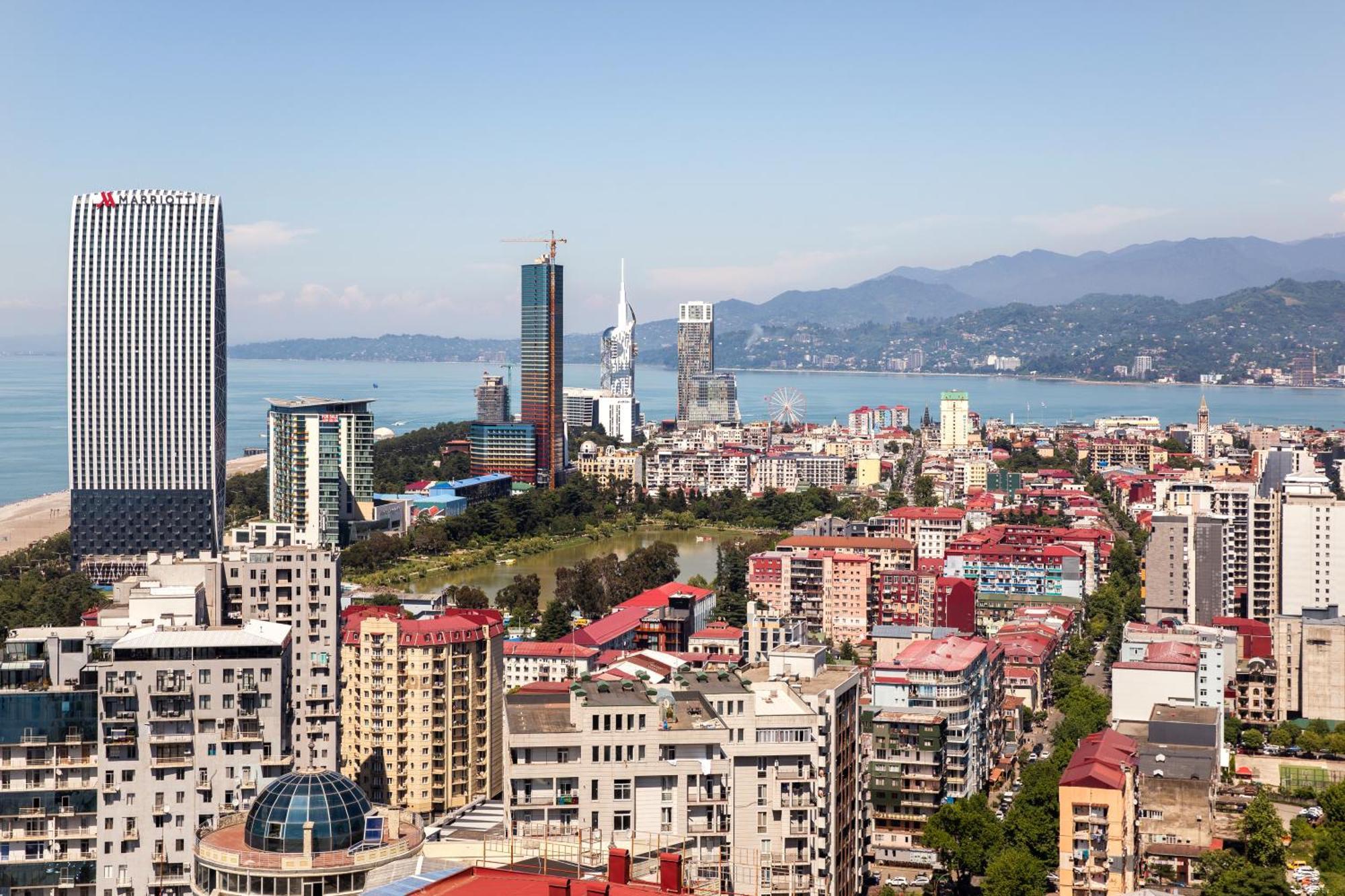 Onyx Palace Delux Batumi Exterior photo